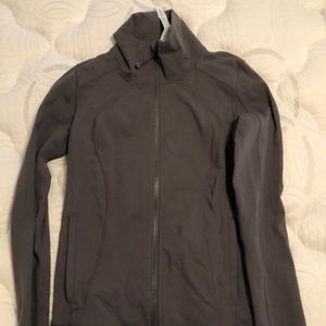 Lulu Lemon Size 4 Grey Full ZIP Jacket